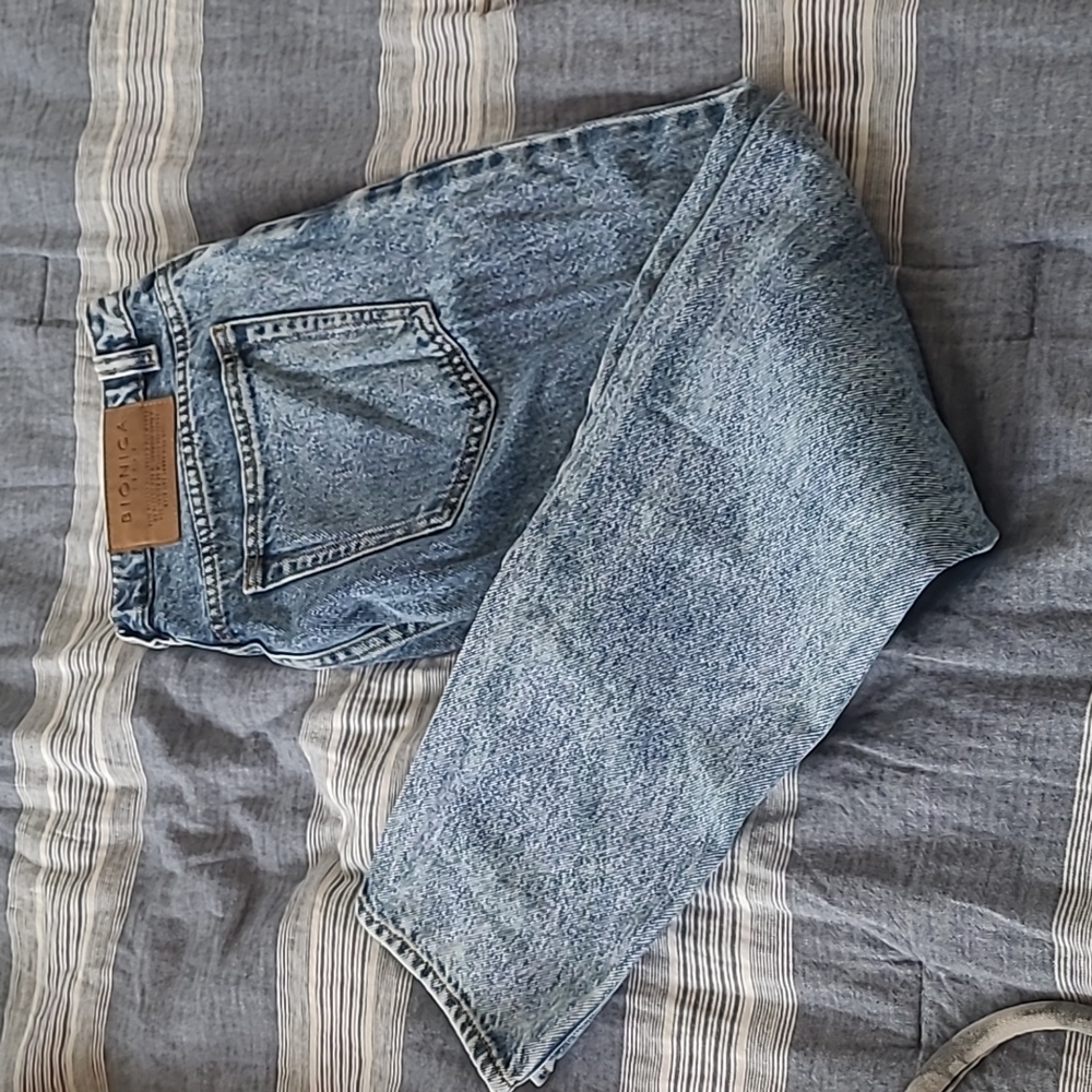Bionica Jean's